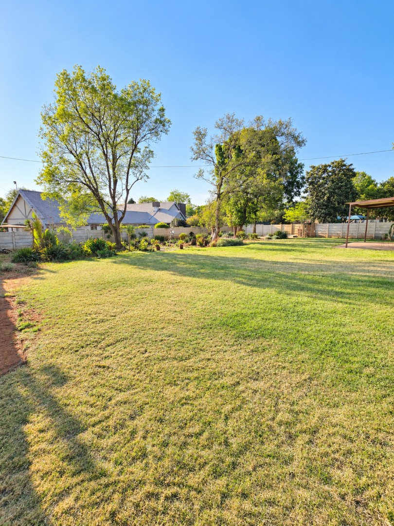 4 Bedroom Property for Sale in Wilkoppies North West